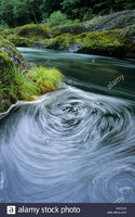 swirling-eddie-in-the-clackamas-river-mount-hood-national-forest-cascade-AXDH13.jpg